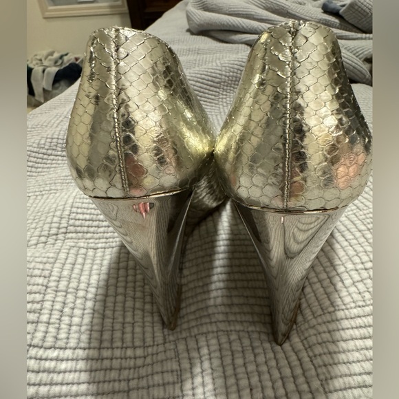 Burberry metallic wedges - Picture 4 of 4